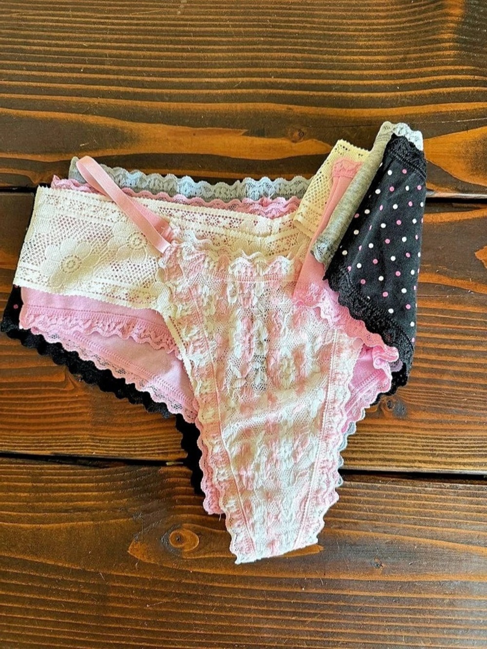 Victoria's Secret Cotton Lace-Trim Cheeky Panty Multi-Pack size Small